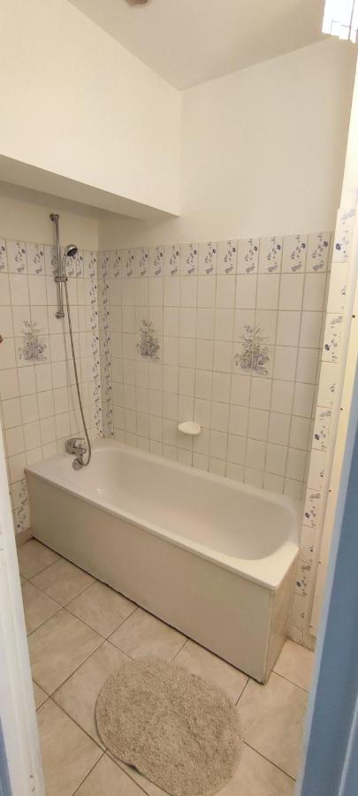 Hypercentre Grand Appartement Lumineux 3 Chambres Parking Agen Esterno foto